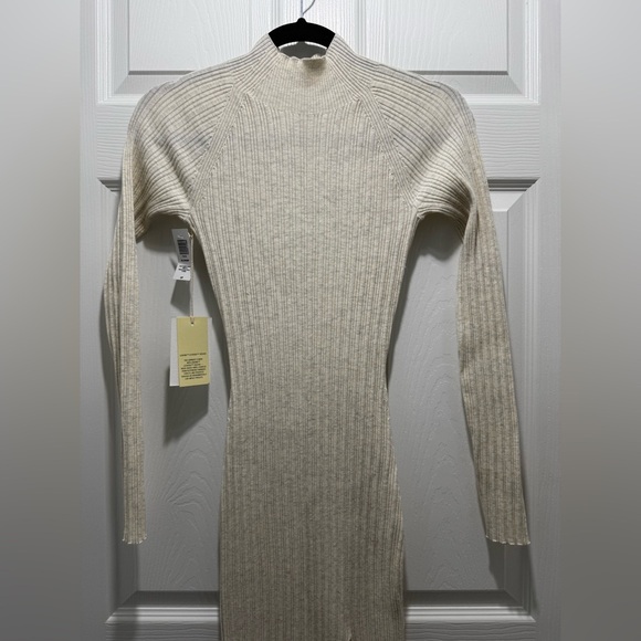 NWT Aritzia Wilfred Free Alchemy Dress Size S - Picture 3 of 9